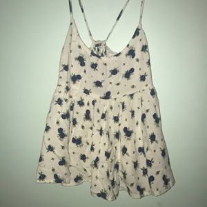Delia’s flows floral top